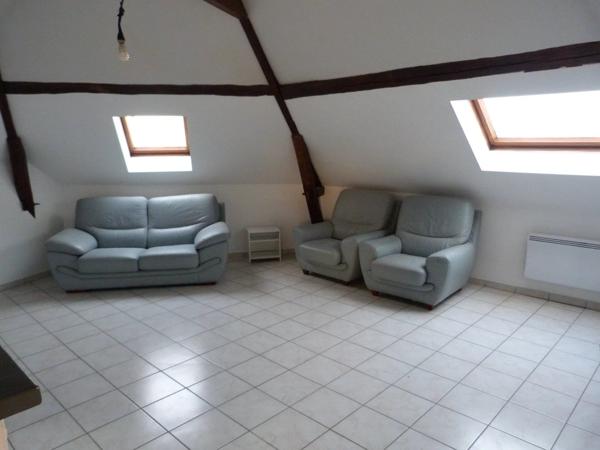 Vente                                                      Appartement
                        
                     3 pièces                      55 m2                     à Vierzon