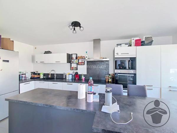Location                                                      Appartement
                        
                     3 pièces                      58 m2                     à Saint-André-de-Cubzac