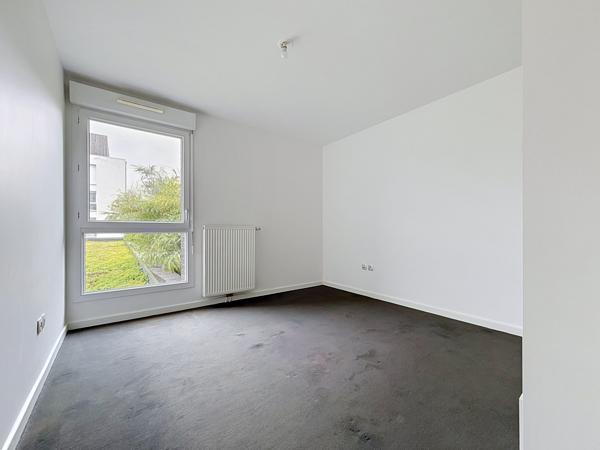 APPARTEMENT DE 43.67 m2 AVEC TERRASSE ET PARKING PROCHE DE L' HOTEL DE VILLE DE WASQUEHAL.