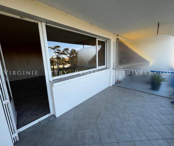 APPARTEMENT T3 AVEC ASCENSEUR, BALCONS ET GARAGE