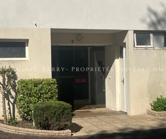 APPARTEMENT T3 AVEC ASCENSEUR, BALCONS ET GARAGE