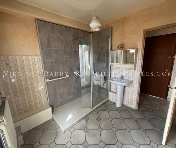 APPARTEMENT T3 AVEC ASCENSEUR, BALCONS ET GARAGE