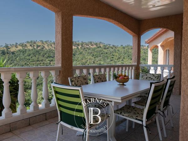 Le Boulou, Maison 4 Chambres -  194 m² à vendre