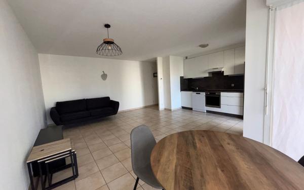 Appartement à louer    2 pièces • 51,25 m2 Annemasse