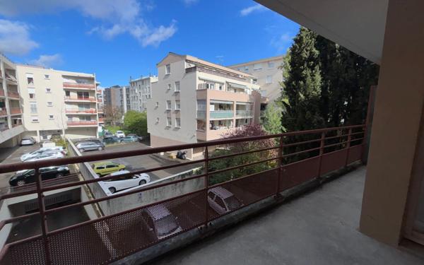 Appartement à louer    2 pièces • 51,25 m2 Annemasse