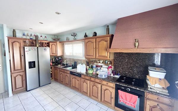 Maison à vendre    6 pièces • 165 m2 Saint-Vincent-de-Tyrosse