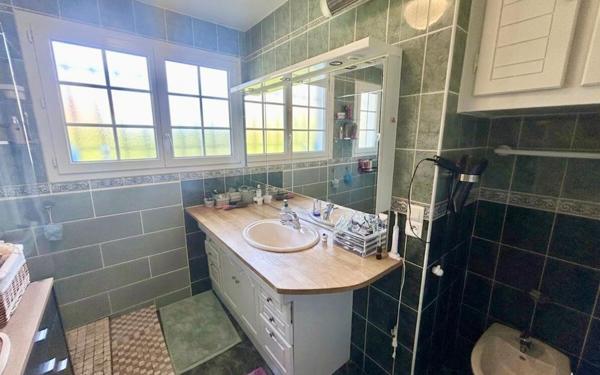 Maison à vendre    6 pièces • 165 m2 Saint-Vincent-de-Tyrosse