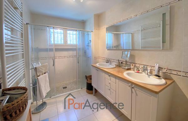 SAINT-PALAIS-SUR-MER MAISON 125 M2 HABITABLES 3 CHAMBRES ET