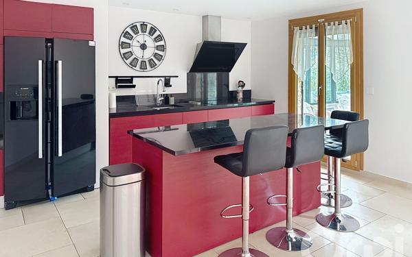 Maison à vendre    5 pièces • 137 m2 Rubelles