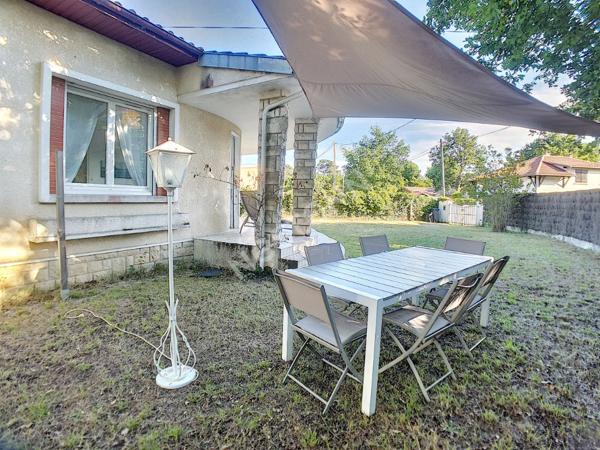 Maison T4 avec jardin, garage, proche commerces, collège et lycée
