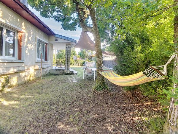 Maison T4 avec jardin, garage, proche commerces, collège et lycée