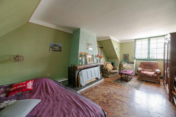 Maison Chavagne T6 5 CHAMBRES JARDIN CLOS -GARAGE