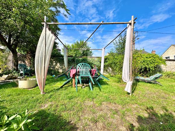 Longère 142m2 CHATEAU LANDON centre