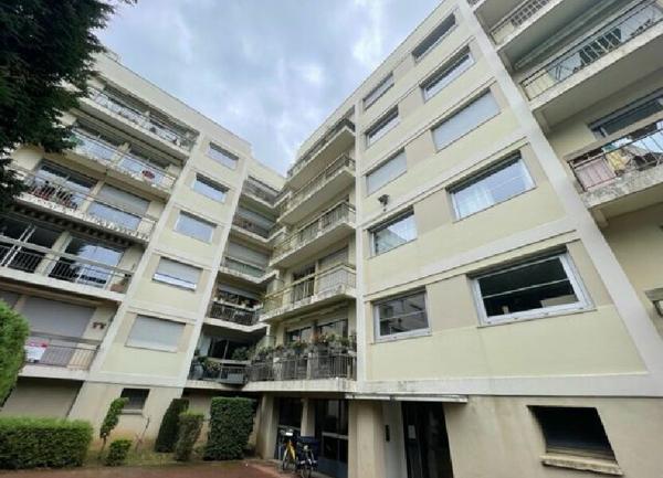 Appartement à vendre    3 pièces • 79,95 m2 Évreux