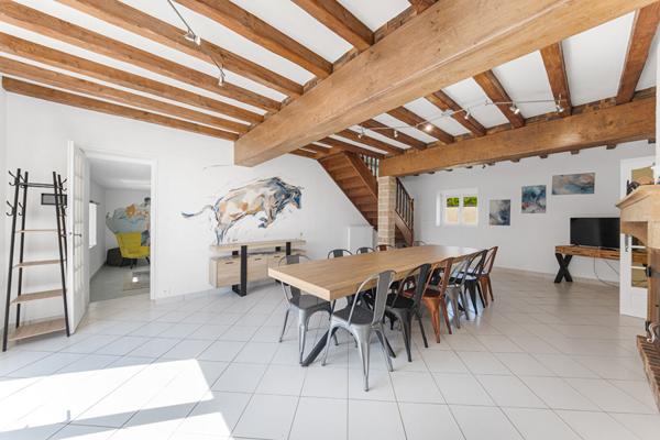 A vendre: Très Belle Maison en Pierre à Bligny - les - Beaune de 6 pièces dont 4 chambres + dépendances.