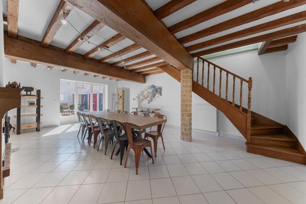 A vendre: Très Belle Maison en Pierre à Bligny - les - Beaune de 6 pièces dont 4 chambres + dépendances.