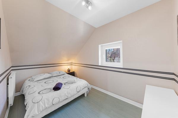 A vendre: Très Belle Maison en Pierre à Bligny - les - Beaune de 6 pièces dont 4 chambres + dépendances.