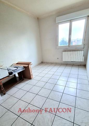 Immeuble La Roche Sur Yon 10 pièce(s) 156 m2