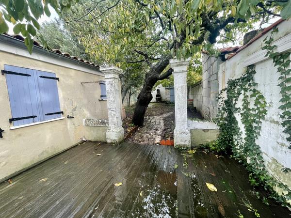 Immeuble 8 pièces - 112 m²