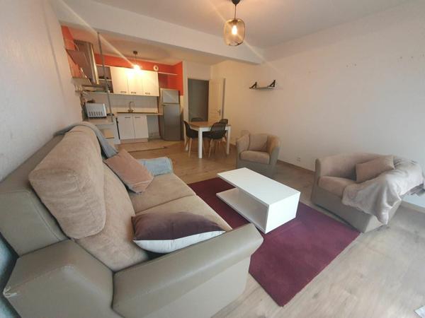 Appartement à louer    3 pièces • 60 m2 Mérignac