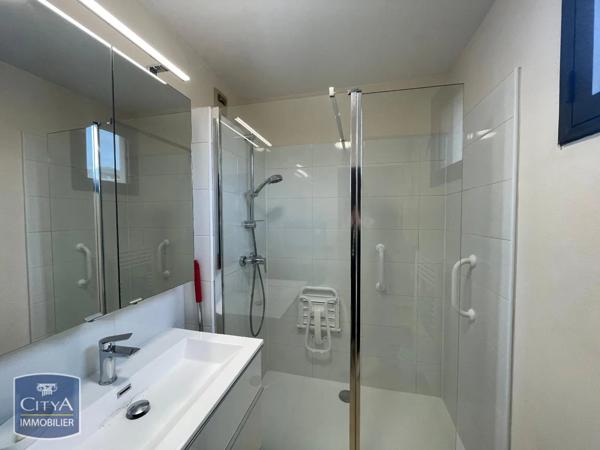 Appartement à louer 2 pièces 39.52m² Bourg-en-Bresse (01000)