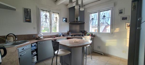 Maison traditionnelle pleine de charme de plus de 150 m² avec confort de plain-pied