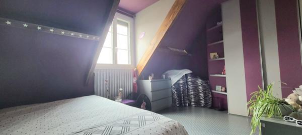 Maison traditionnelle pleine de charme de plus de 150 m² avec confort de plain-pied