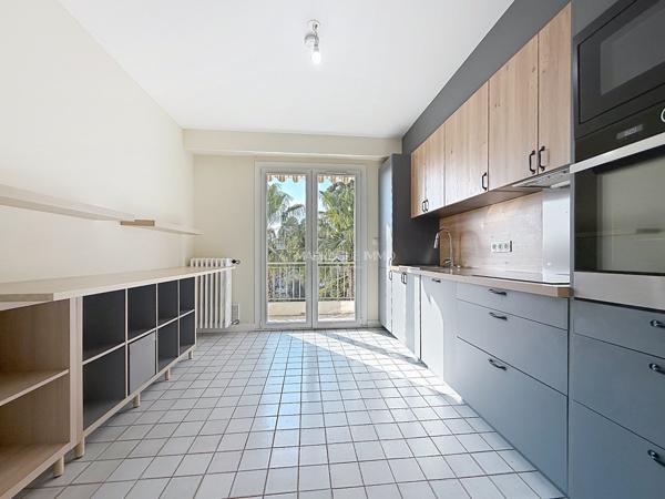 Appartement à NICE (06100)