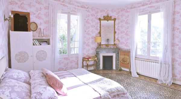 MAISON DE MAÎTRE AVEC DEPENDANCE, PARC ET PISCINE, PROCHE PERPIGNAN