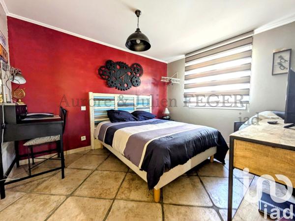 Maison traditionnelle 5 pièces de 143 m² à Saint-Jean-Lasseille (66300)