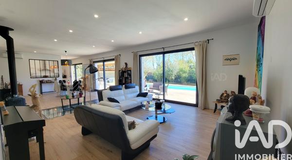 Maison à vendre 5 pièces 166 m² Escales
