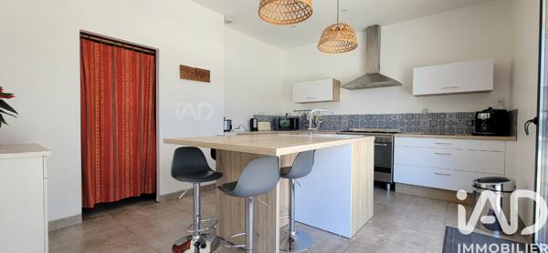 Maison à vendre 5 pièces 166 m² Escales