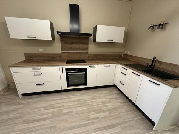Maison à louer 650 € CC Marmande 3 p 72 m² DPE D