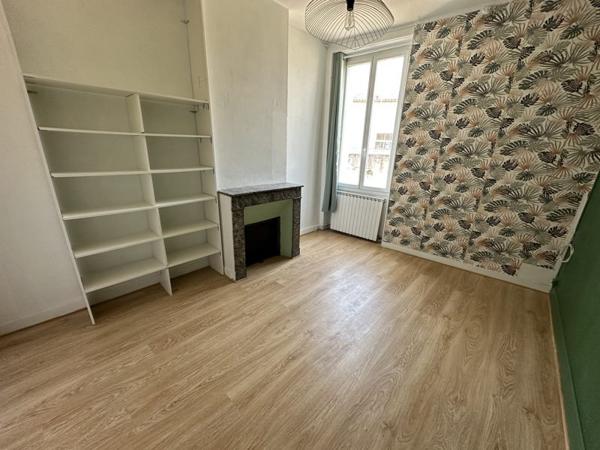 Maison à louer 650 € CC Marmande 3 p 72 m² DPE D
