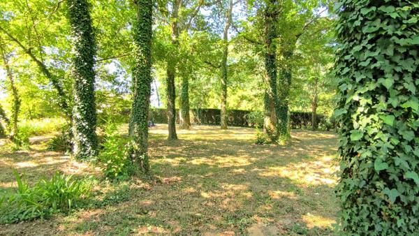 Spacieuse maison de campagne de 244 m² avec piscine