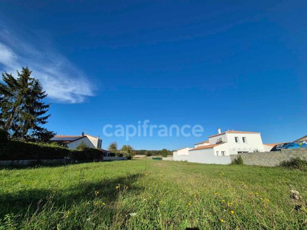 Terrain à vendre de 3288,00 m² SAINT SULPICE DE ROYAN (17)