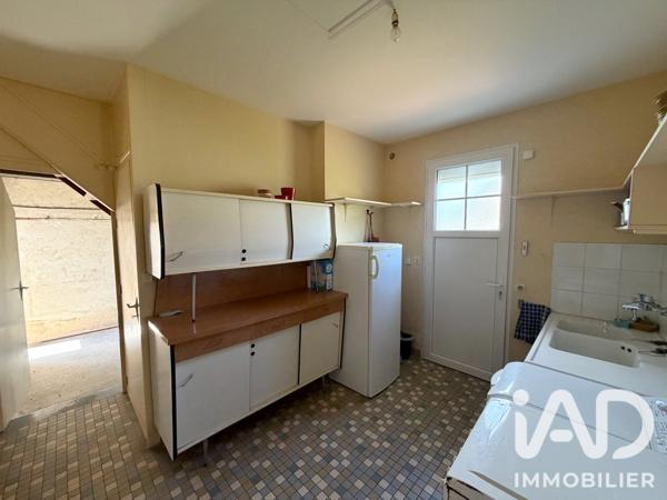Maison à vendre 5 pièces 131 m² Neuville-de-Poitou
