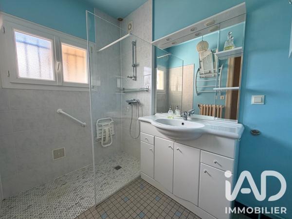 Maison à vendre 5 pièces 131 m² Neuville-de-Poitou