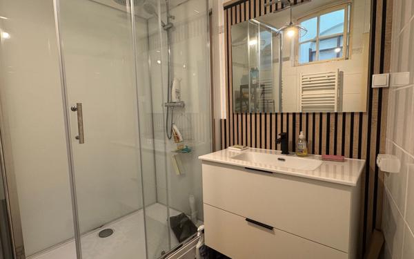 Appartement à vendre    4 pièces •  Rochefort