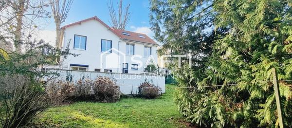 Maison 6 pièces - 135m² environ - 10 min RER B - Double garage - Terrasse