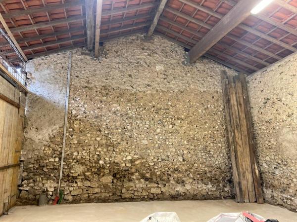 Stationnement à louer    100 m2 Coulounieix-Chamiers