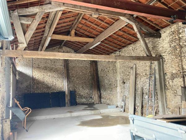 Stationnement à louer    100 m2 Coulounieix-Chamiers