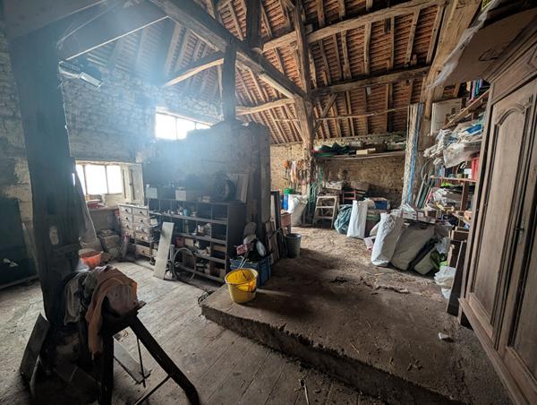 Maison a vendre a Loche sur Indrois - 5 pieces avec jardin spacieux