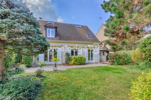 Maison à vendre 6 pièces de 160 m² à Chanteloup-les-Vignes