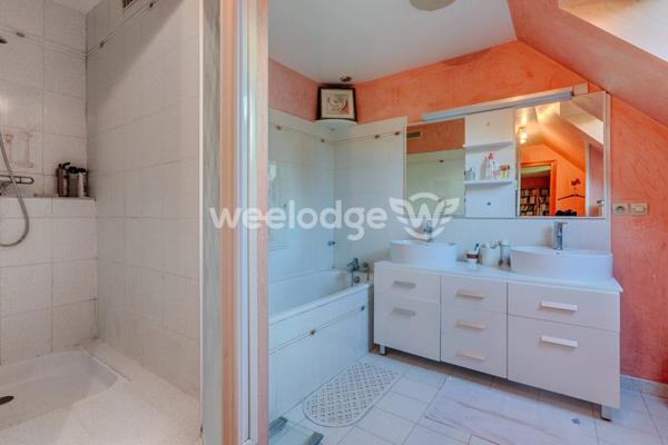 Maison à vendre 6 pièces de 160 m² à Chanteloup-les-Vignes