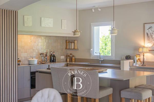 Saint-Rémy-de-Provence, Maison 4 Chambres -  200 m² à vendre
