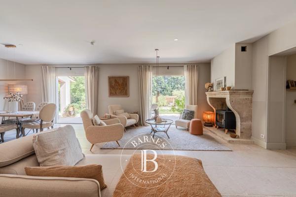 Saint-Rémy-de-Provence, Maison 4 Chambres -  200 m² à vendre