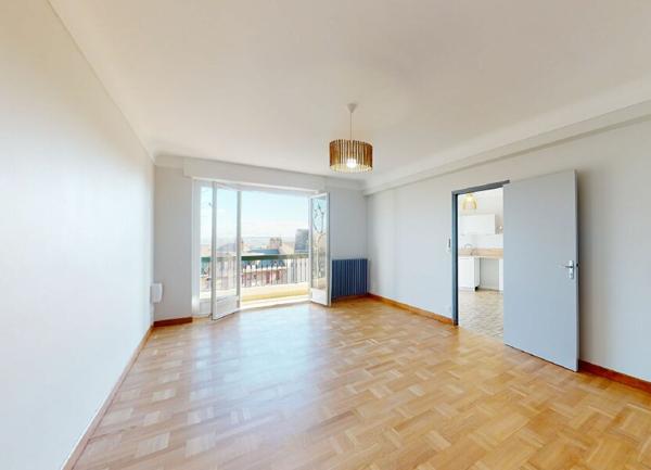 Appartement à louer    4 pièces •  Rodez