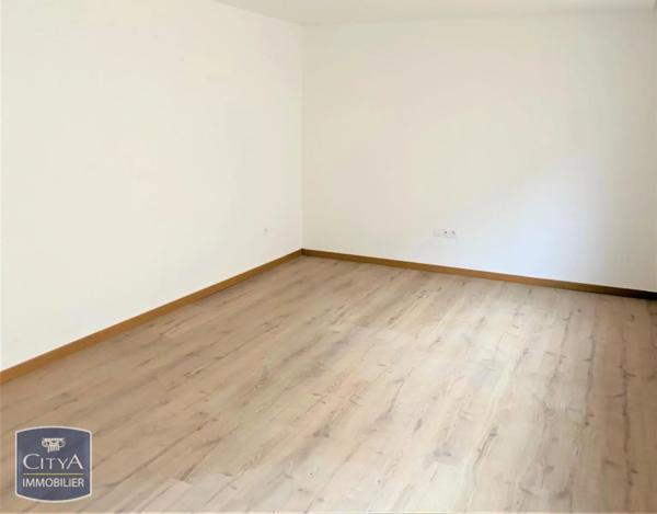 Appartement à louer 4 pièces 84.23m²