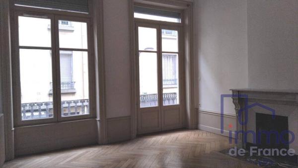 Appartement 4 pièces                                        - 42000 Saint-Étienne Réf : 2825-CIFVFOREZVELAY